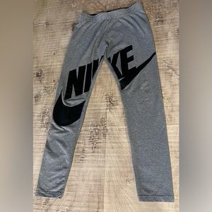 Women’s Nike Logo Leggings Sz L